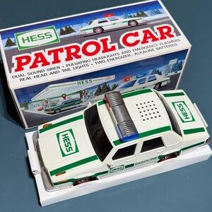 Hess 1993 Patrol Car Toy with Lights and Sounds - White and Green